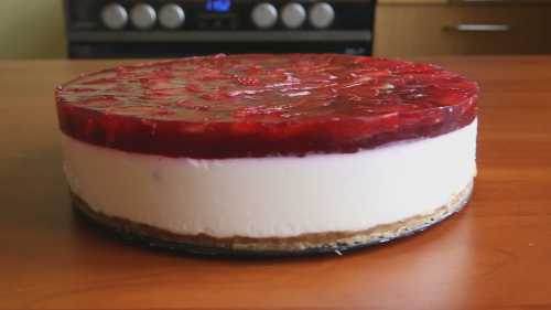 Торт без выпечки: рецепт летнего творожного десерта