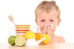 Чем лечить ребенка при простуде