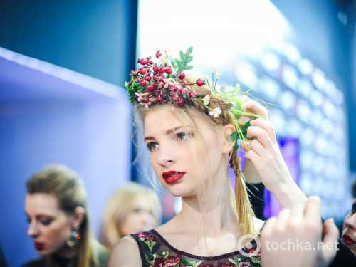 Ukrainian Fashion Week AW 2016/17 Бэкстейдж: макияж третего дня фото